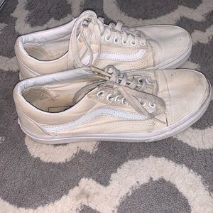 White old school vans size 8